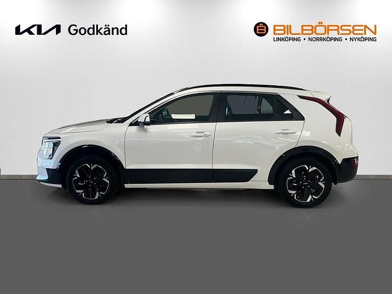 Begagnad Kia e-Niro 150 kW (204 HK) 2022 Vit SUV