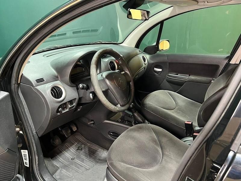 Begagnad Citroën C3 109 HK (80 kW) 2007 Svart Halvkombi