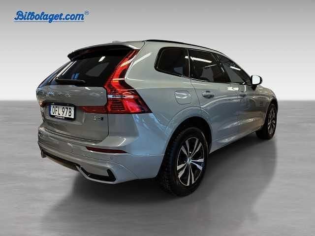 Begagnad Volvo XC60 Plus 197 HK (144 kW) 2024 Grå SUV