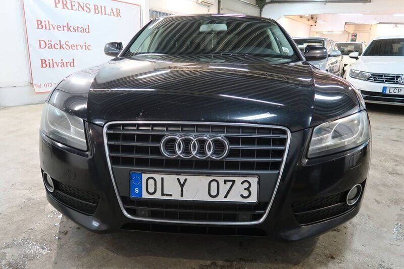 Svart Begagnad 2011 Audi A5 Sportback Comfort Halvkombi | 89 900 kr (Marknadspris) - Bild 1/4