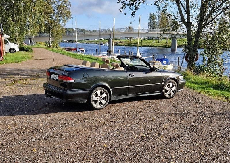Grön Begagnad 2003 Saab 9-3 Cabriolet Cab | 35 000 kr (Superpris) - Bild 1/4