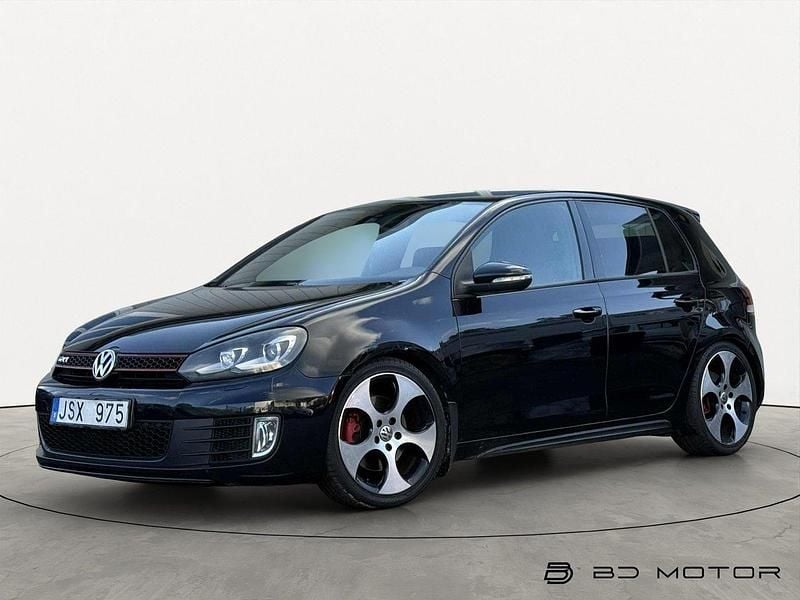 Svart Begagnad 2009 VW Golf VI GTI Halvkombi | 89 900 kr (Marknadspris) - Bild 1/4