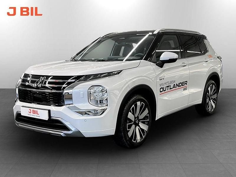 Begagnad Mitsubishi Outlander P-HEV Instyle 136 HK (100 kW) 2025 Vit SUV