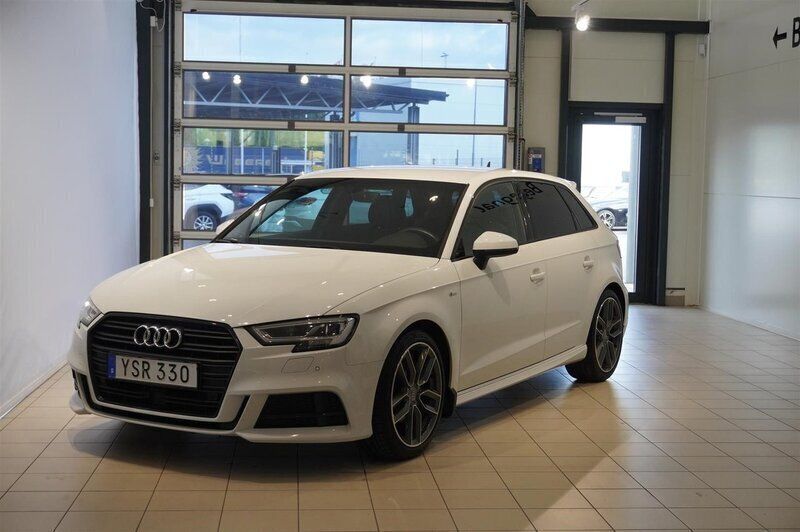 Vit Begagnad 2018 Audi A3 S-Line Halvkombi | 209 900 kr (Marknadspris) - Bild 1/4