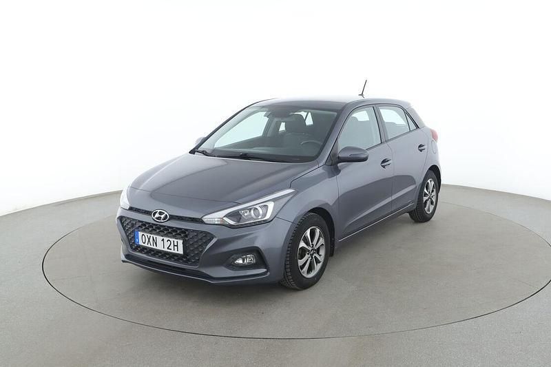 Grå Begagnad 2019 Hyundai i20 Halvkombi | 123 000 kr (Marknadspris) - Bild 1/3