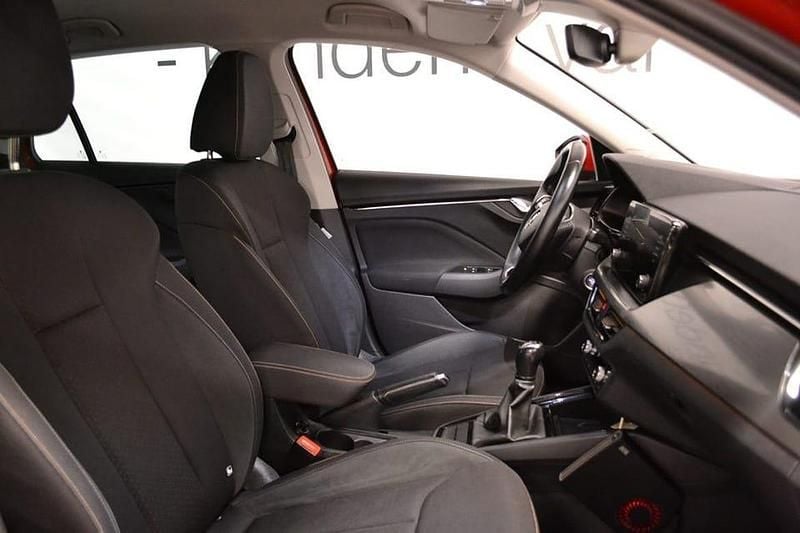 Begagnad Skoda Kamiq ScoutLine 116 HK (85 kW) 2022 Röd SUV