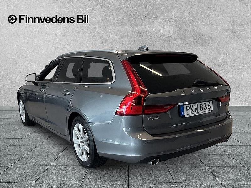 Grå Begagnad 2017 Volvo V90 Business Edition Kombi | 209 000 kr (Marknadspris) - Bild 1/4