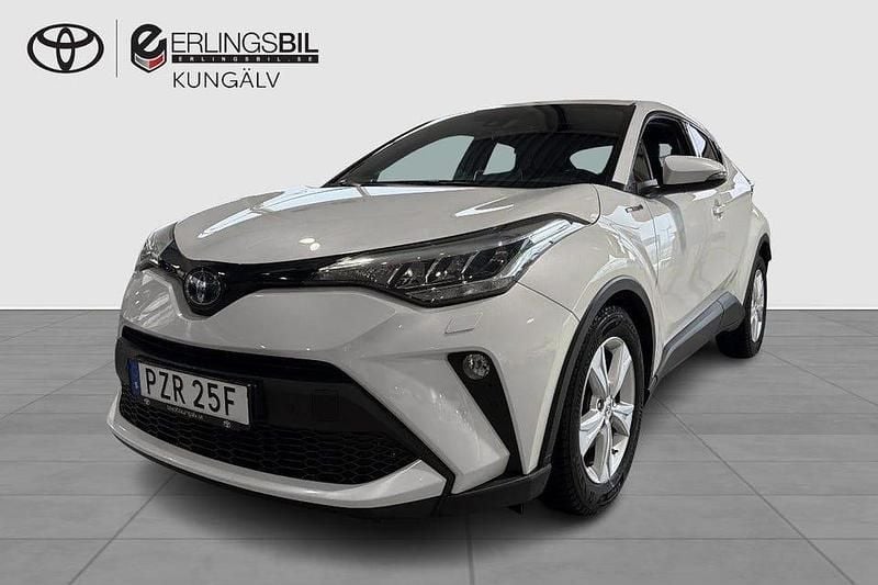 Begagnad Toyota C-HR Edition 124 HK (91 kW) 2020 Vit SUV
