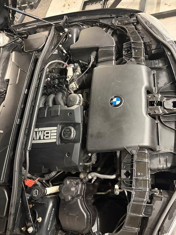 Begagnad BMW 116 122 HK (89 kW) 2009 Halvkombi