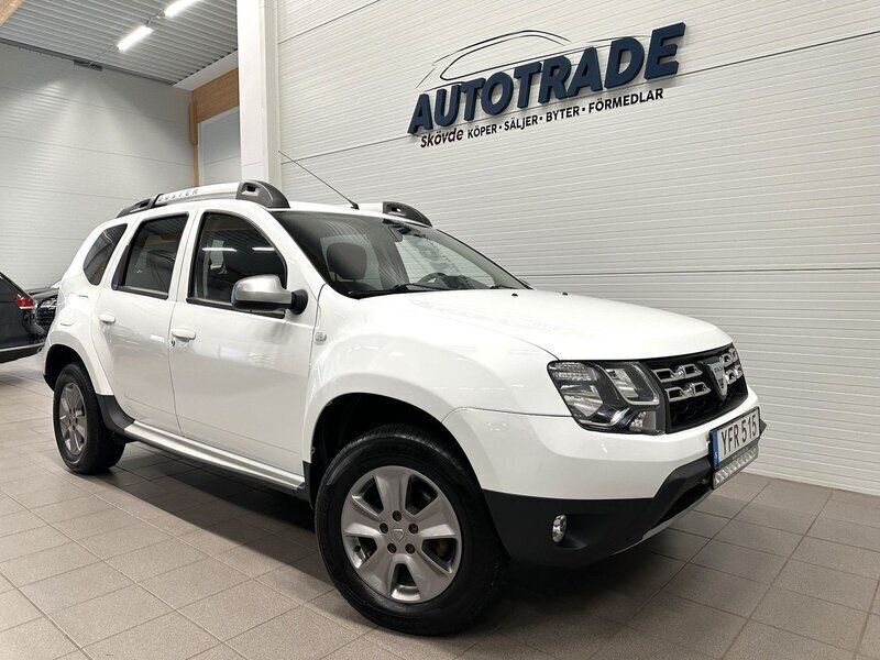 Vit Begagnad 2017 Dacia Duster SUV | 99 900 kr (Marknadspris) - Bild 1/4
