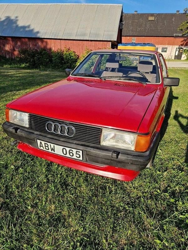 Begagnad 1985 Audi 80 Sedan | 27 000 kr - Bild 1/4