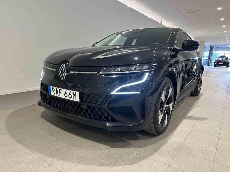 Svart Begagnad 2023 Renault Mégane IV Halvkombi | 249 500 kr - Bild 1/1