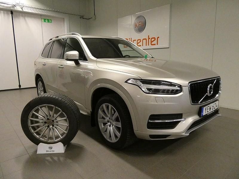 Ljusbrun Begagnad 2016 Volvo XC90 SUV | 299 900 kr (Lite dyr) - Bild 1/3
