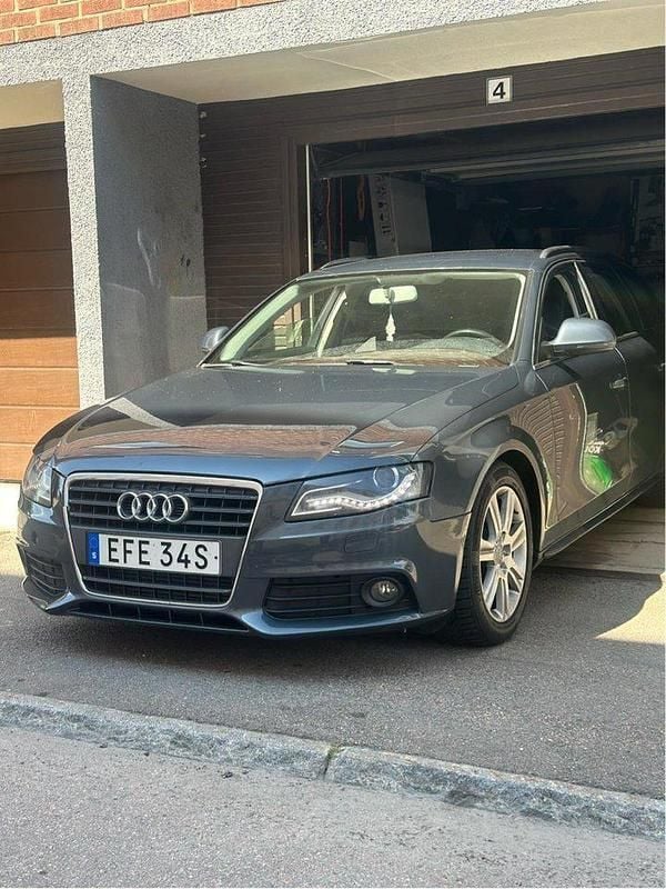 Grå Begagnad 2009 Audi A4 Sport Kombi | 68 000 kr (Bra pris) - Bild 1/4