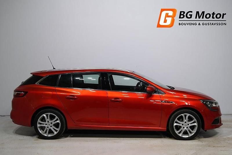 Begagnad Renault Mégane GrandTour 132 HK (97 kW) 2016 Röd Kombi