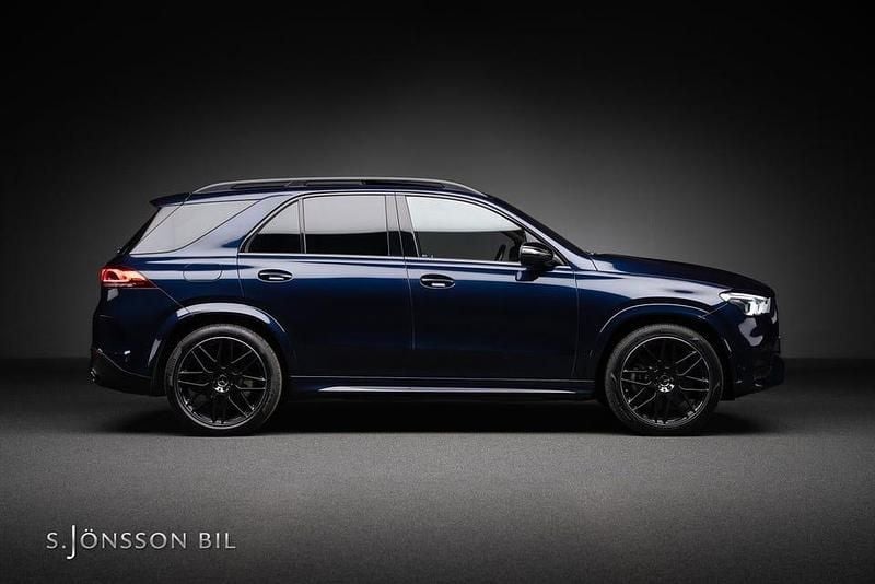 Begagnad Mercedes GLE350 AMG 320 HK (235 kW) 2022 Cavansit blå metallic SUV