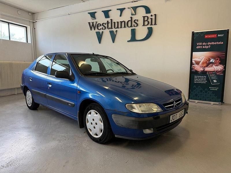 Mörkblå Begagnad 1998 Citroën Xsara Halvkombi | 19 900 kr - Bild 1/4