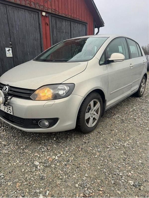 Begagnad 2010 VW Golf Plus Cross Minibuss | 32 000 kr (Bra pris) - Bild 1/4