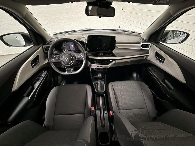 Ny Suzuki Swift 83 HK (61 kW) 2025 Vit Halvkombi