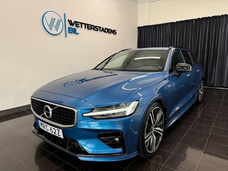 Blå Begagnad 2020 Volvo V60 R-Design Kombi | 279 000 kr (Marknadspris) - Bild 1/4