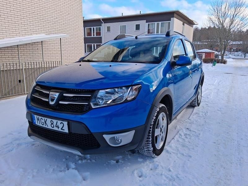 Begagnad Dacia Sandero Stepway 90 HK (66 kW) 2015