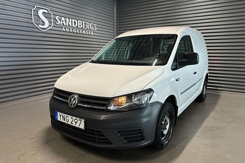 Vit Begagnad 2017 VW Caddy Minibuss | 118 500 kr (Marknadspris) - Bild 1/4
