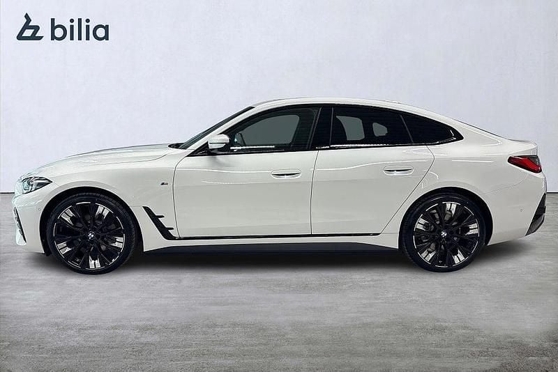 Begagnad BMW i4 M Sport 250 kW (340 HK) 2026 Vit Sedan