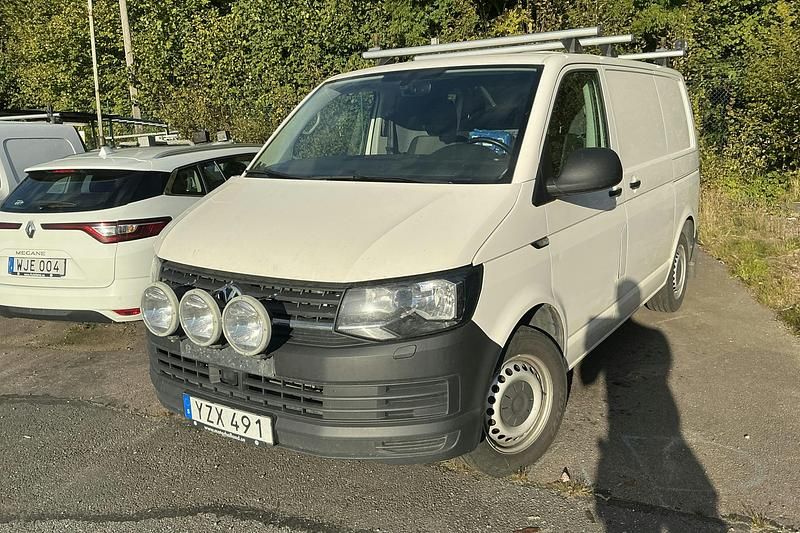 Vit Begagnad 2018 VW T6 Van | 90 000 kr - Bild 1/3