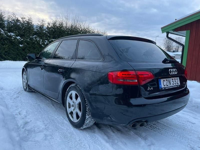 Begagnad Audi A4 136 HK (100 kW) 2011 Kombi