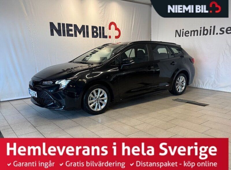 Svart Begagnad 2023 Toyota Corolla Active Kombi | 289 900 kr (Marknadspris) - Bild 1/3