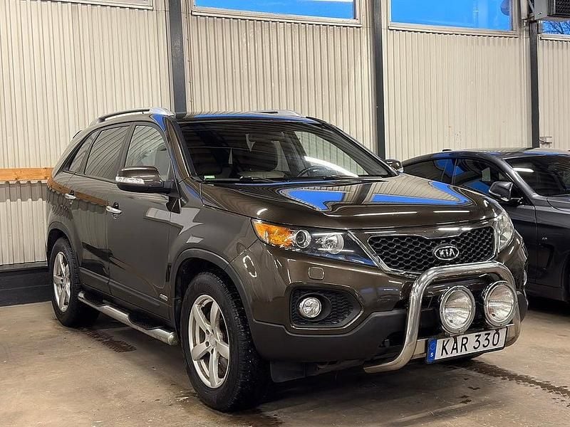 Begagnad Kia Sorento EX 197 HK (144 kW) 2009 Brun SUV