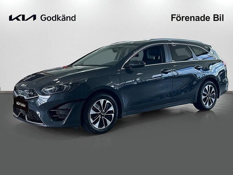 Grå Begagnad 2022 Kia Ceed Sportswagon Advance Kombi | 269 000 kr (Lite dyr) - Bild 1/4