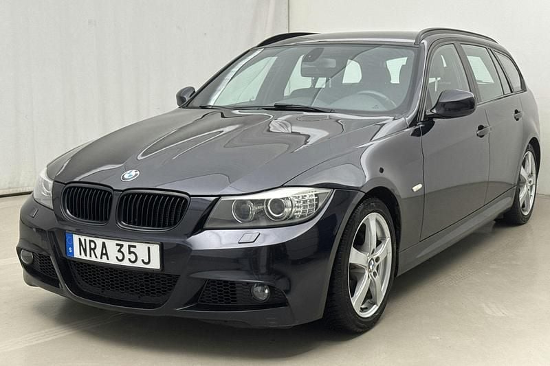 Svart Begagnad 2012 BMW 325 M Sport Kombi | 75 000 kr (Bra pris) - Bild 1/4