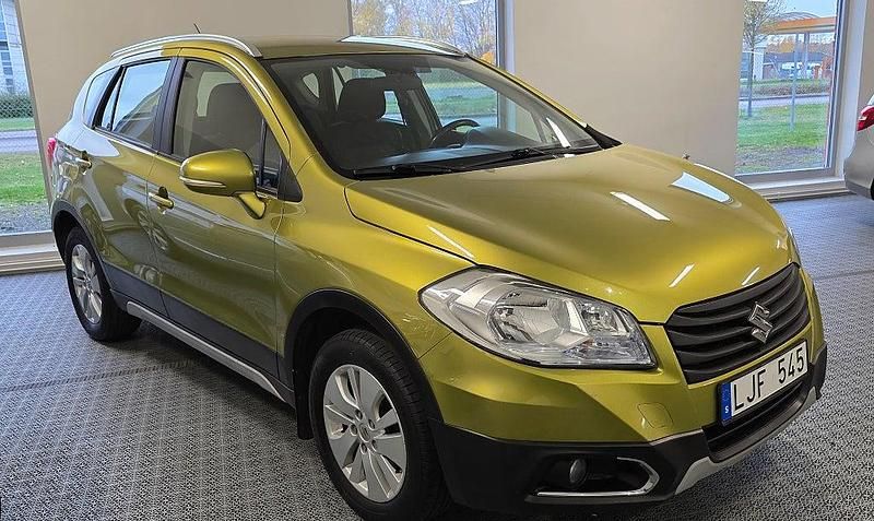 Begagnad Suzuki SX4 120 HK (88 kW) 2013 Grön Kombi