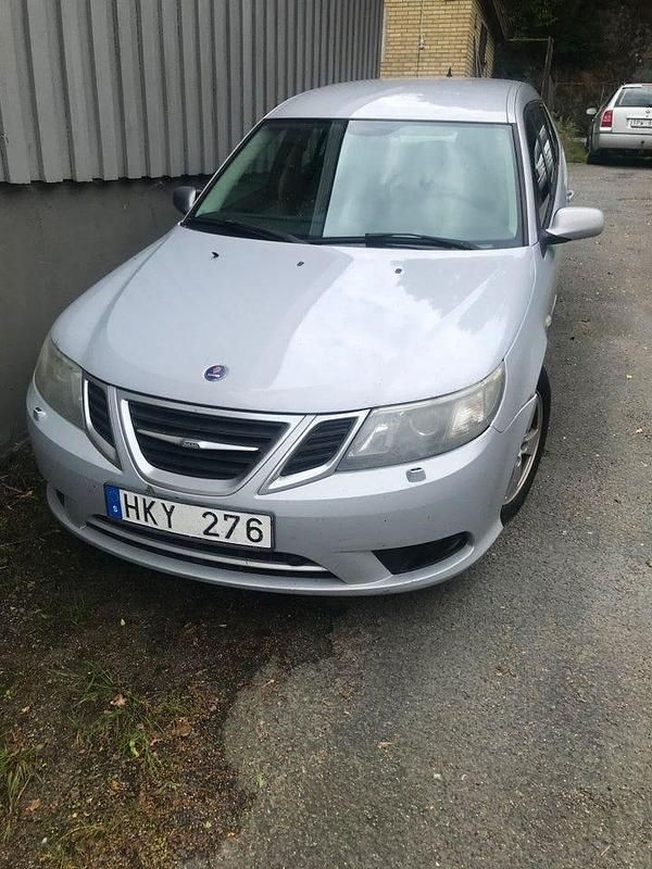 Silver Begagnad 2008 Saab 9-3 Kombi | 4 900 kr (Superpris) - Bild 1/4