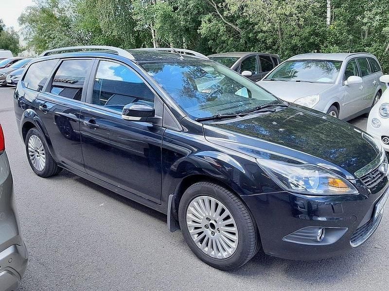 Svart Begagnad 2008 Ford Focus Kombi | 29 900 kr (Marknadspris) - Bild 1/4