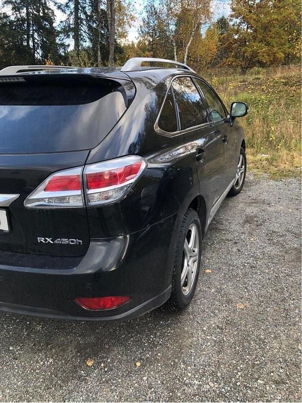 Svart Begagnad 2015 Lexus RX450h SUV | 180 000 kr - Bild 1/4
