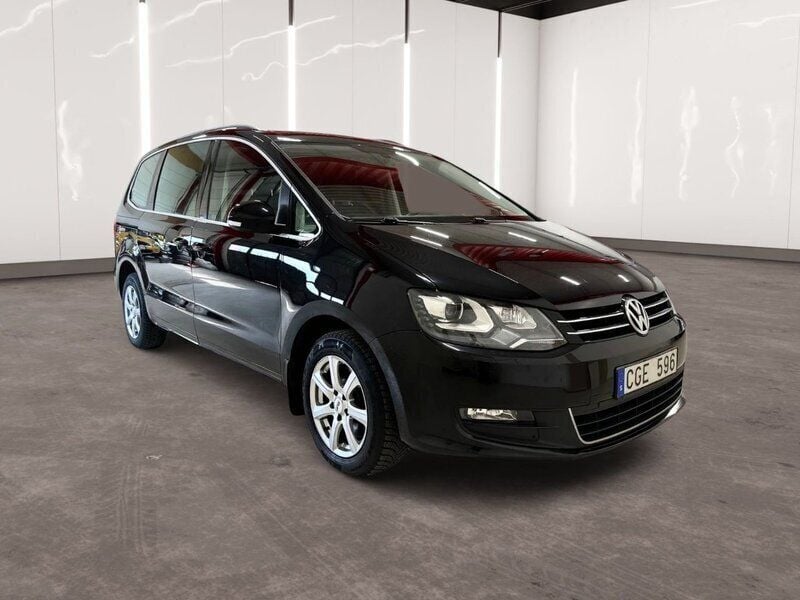 Svart Begagnad 2012 VW Sharan Minibuss | 94 900 kr (Marknadspris) - Bild 1/4