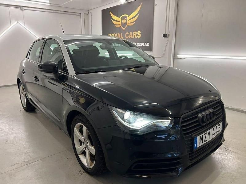 Svart Begagnad 2013 Audi A1 Sportback Halvkombi | 69 990 kr (Marknadspris) - Bild 1/4