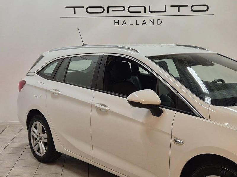 Begagnad Opel Astra Sport 146 HK (107 kW) 2020 Vit Kombi