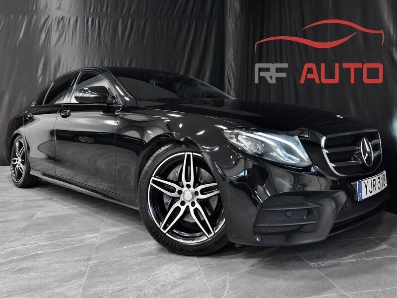 Svart Begagnad 2016 Mercedes E220 AMG Sedan | 294 900 kr (Dyr) - Bild 1/4