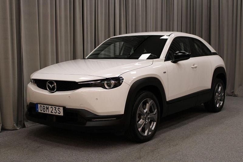 Vit Begagnad 2022 Mazda MX30 SUV | 159 800 kr (Marknadspris) - Bild 1/4