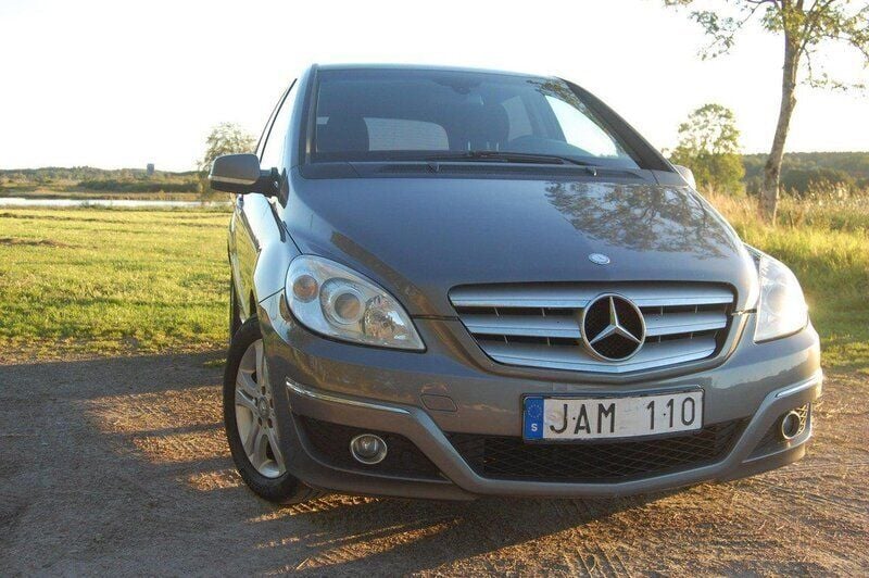 Silver Begagnad 2009 Mercedes B170 Minibuss | 21 000 kr (Marknadspris) - Bild 1/4