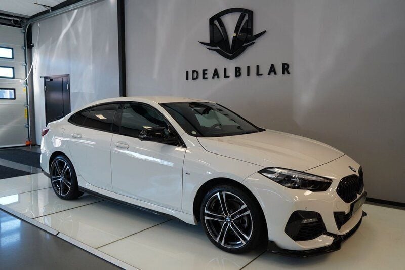 Begagnad 2022 BMW 218 M Sport Sportkupé | 319 900 kr (Dyr) - Bild 1/4