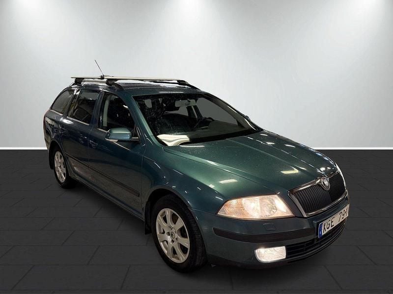 Begagnad Skoda Octavia 150 HK (110 kW) 2006 Ljusgrön (grön) Kombi
