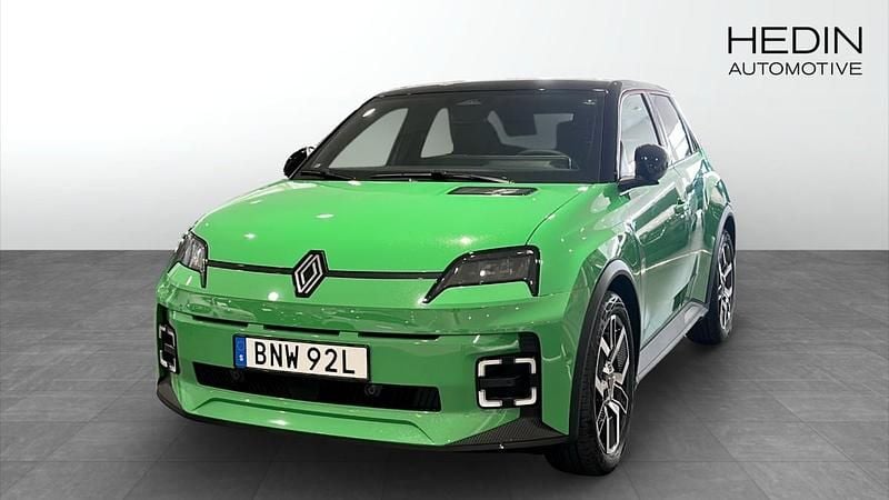 Grön (green) Begagnad 2025 Renault R5 Techno Halvkombi | 425 700 kr (Dyr) - Bild 1/4
