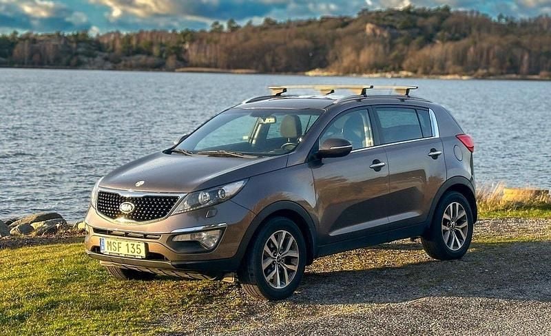 Grå Begagnad 2015 Kia Sportage SUV | 79 000 kr (Bra pris) - Bild 1/4