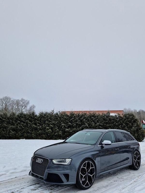 Begagnad Audi RS4 450 HK (330 kW) 2014 Grå Kombi