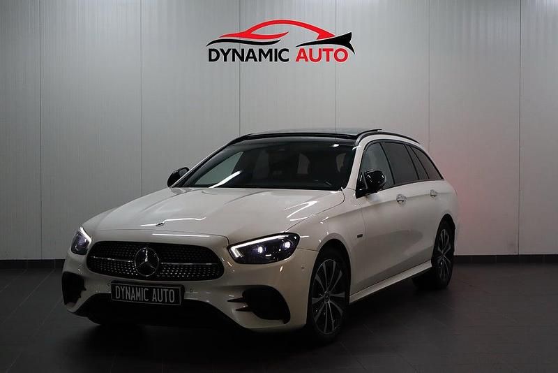 Vit Begagnad 2020 Mercedes E300 AMG Kombi | 289 900 kr (Dyr) - Bild 1/4