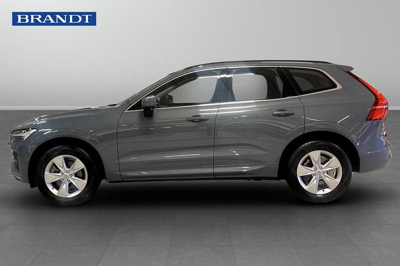 Begagnad Volvo XC60 Core 200 HK (147 kW) 2023 Grå SUV